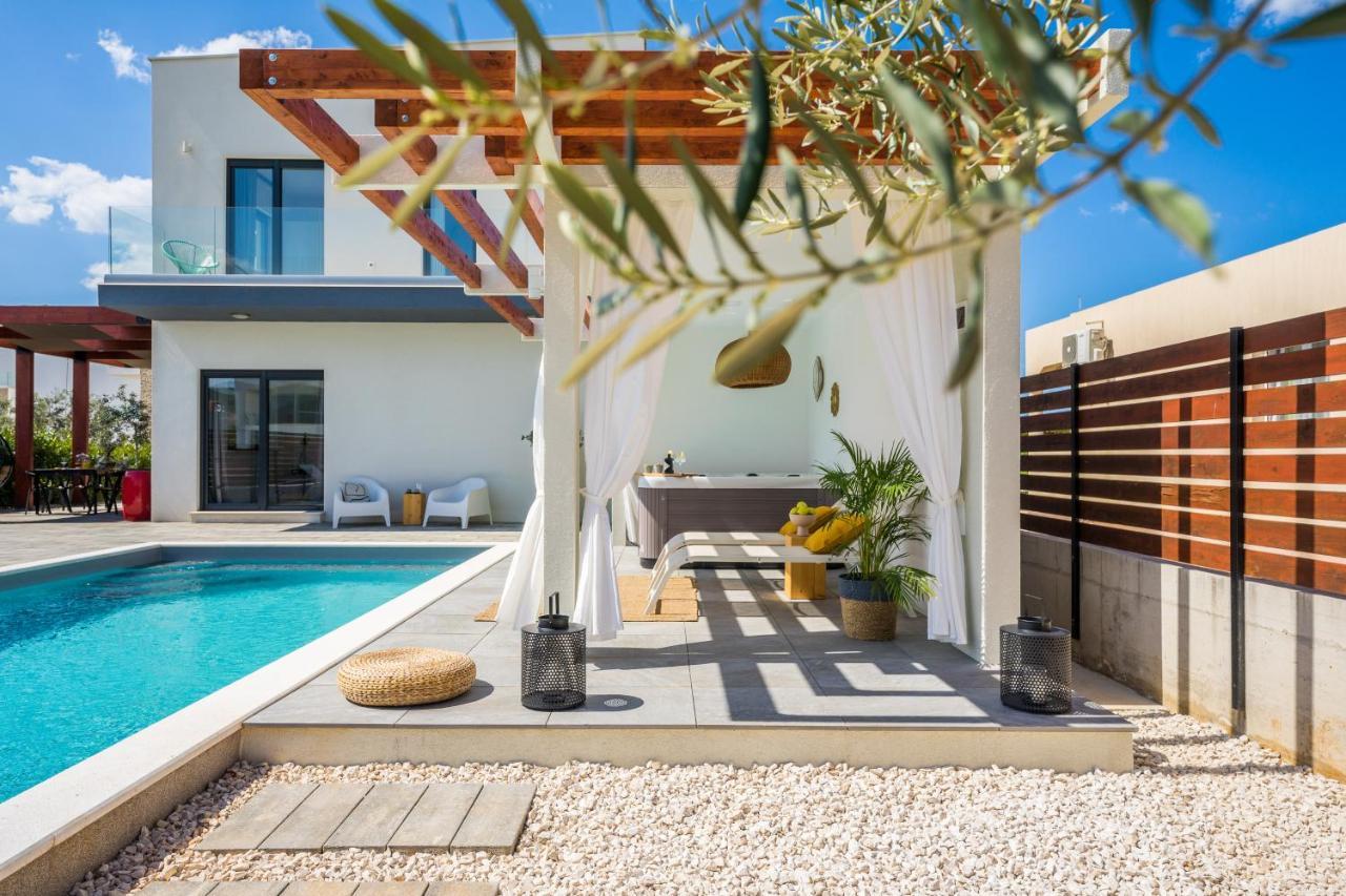 Villa Olea With Heated Pool And Jacuzzi Sukošan المظهر الخارجي الصورة