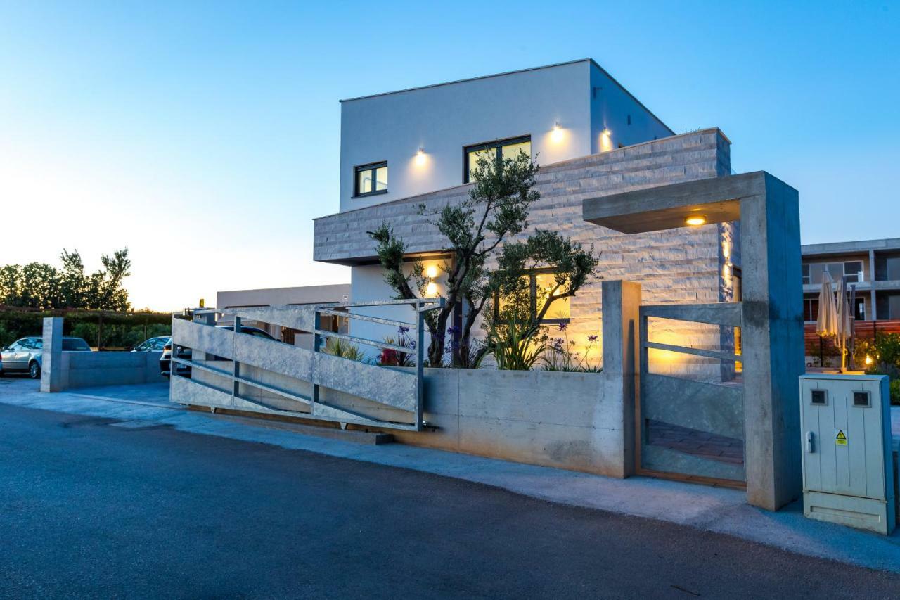 Villa Olea With Heated Pool And Jacuzzi Sukošan المظهر الخارجي الصورة